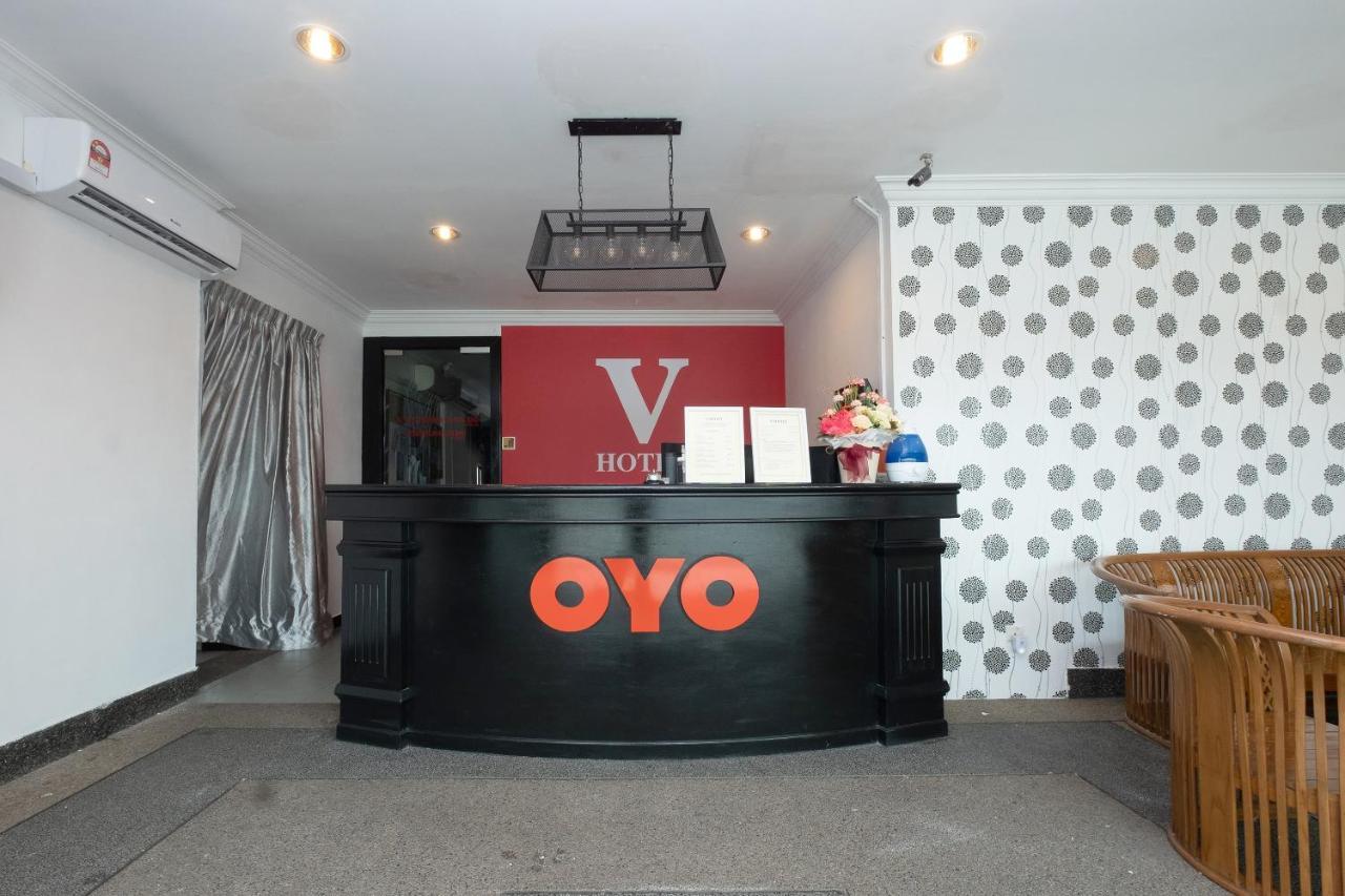 Oyo 90050 V Hotel Teluk Intan Eksteriør billede