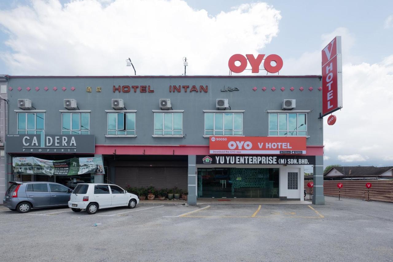 Oyo 90050 V Hotel Teluk Intan Eksteriør billede