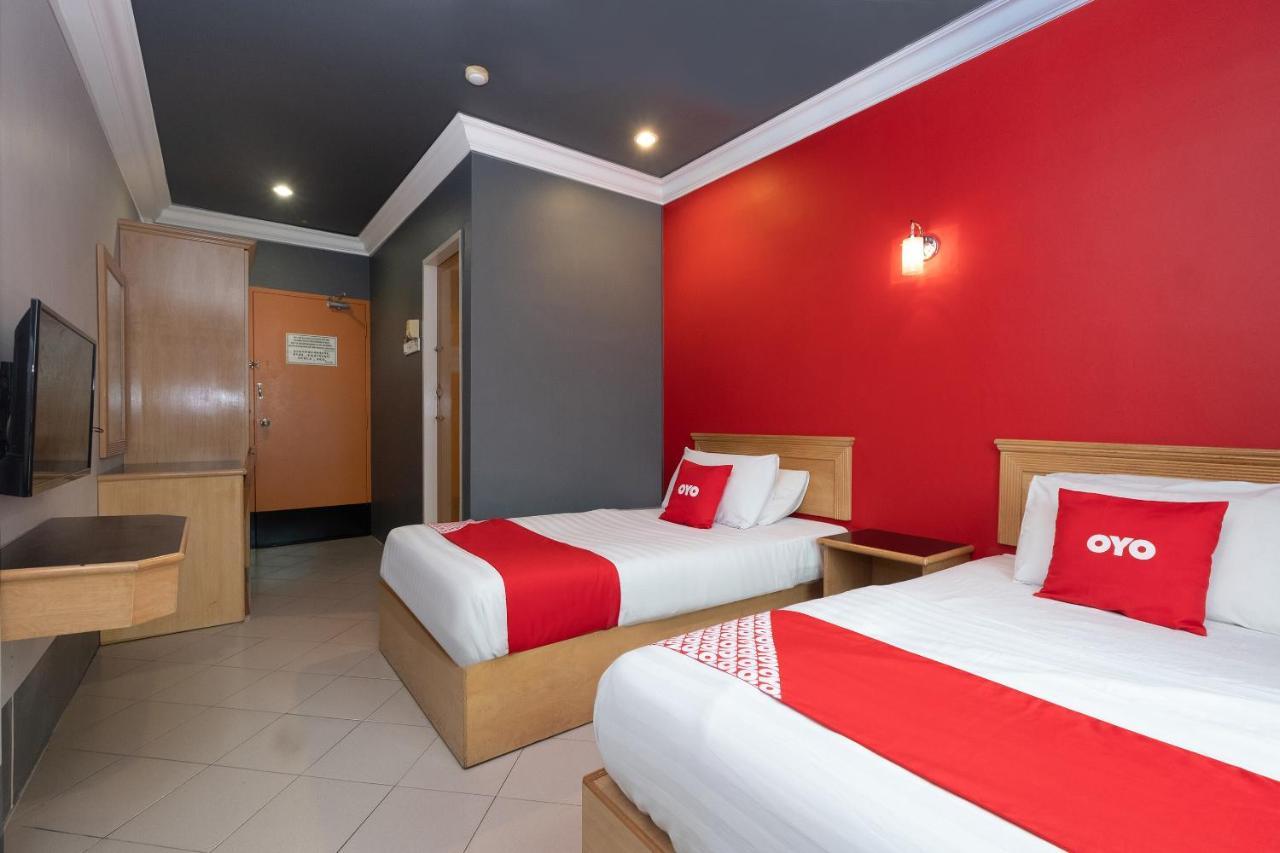 Oyo 90050 V Hotel Teluk Intan Eksteriør billede