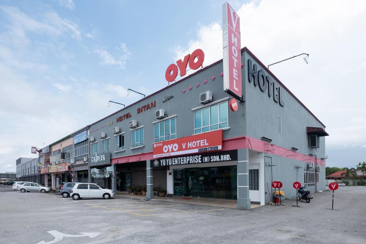 Oyo 90050 V Hotel Teluk Intan Eksteriør billede
