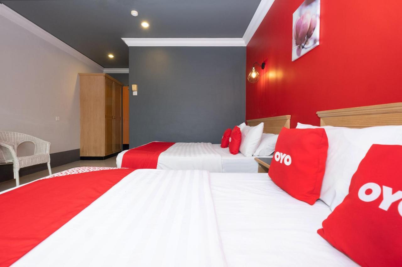 Oyo 90050 V Hotel Teluk Intan Eksteriør billede