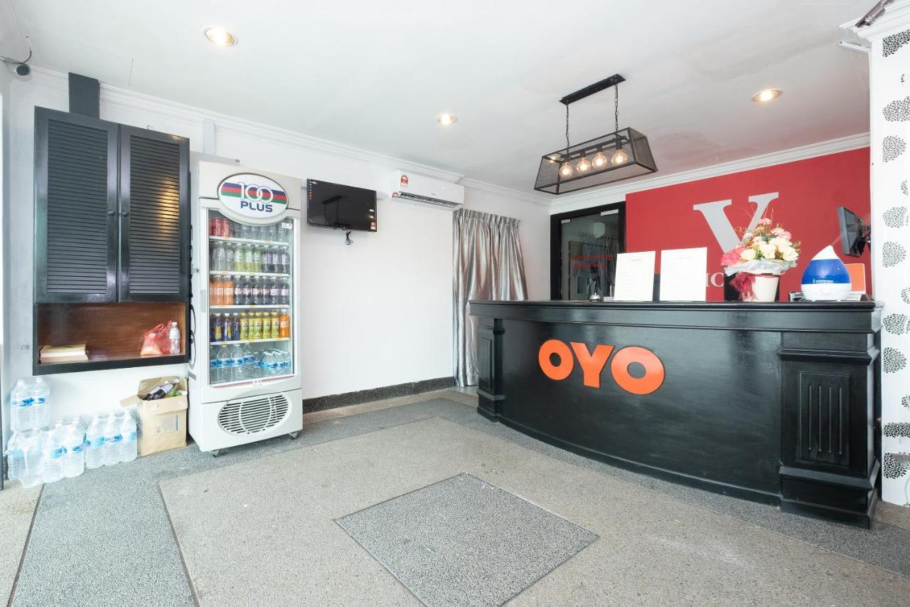 Oyo 90050 V Hotel Teluk Intan Eksteriør billede